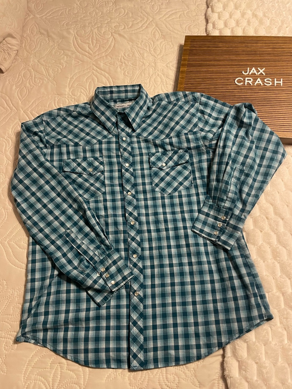 Wrangler Teal & White Plaid Button-Down Western Shirt
